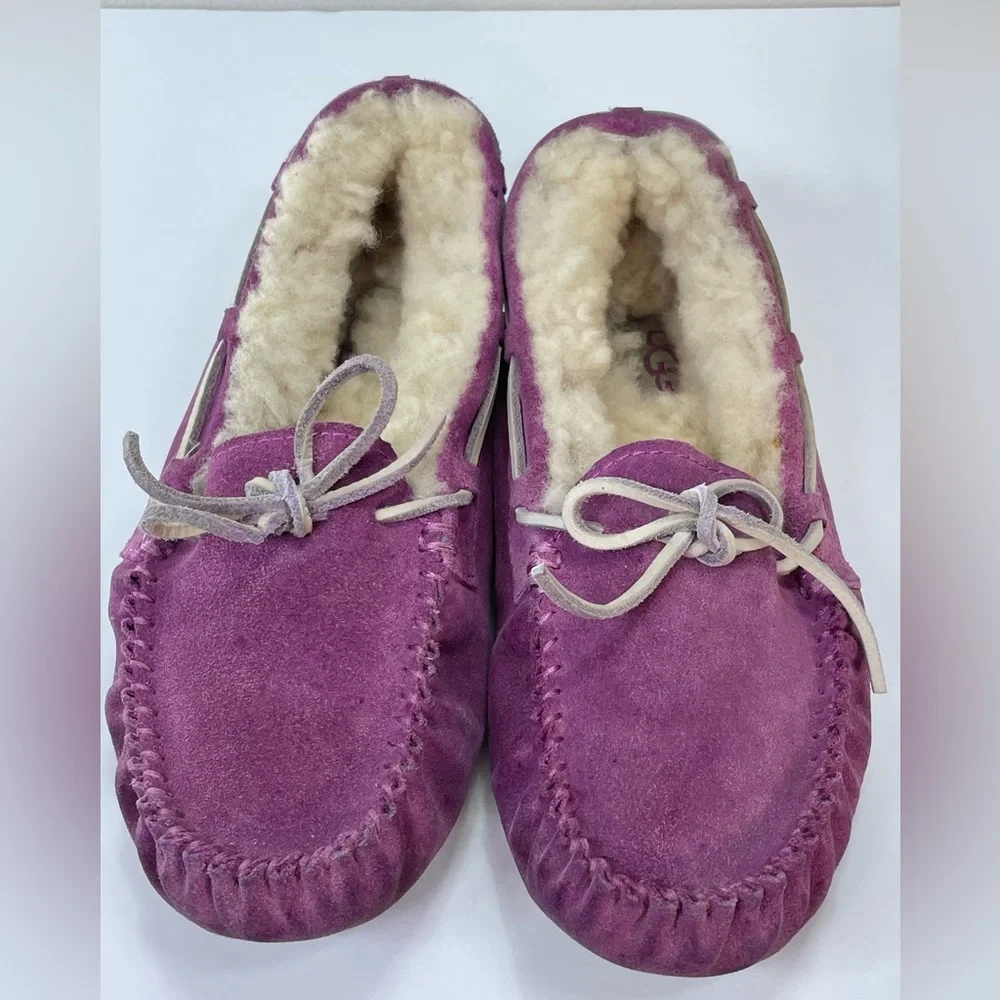 UGG Australia Dakota Moccasin | Size 3